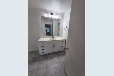300 Rancho Drive #B, Chula Vista, CA 91911 - Photo 16