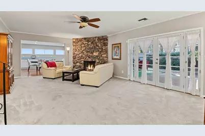 318 Rose View Place, Chula Vista, CA 91910 - Photo 6