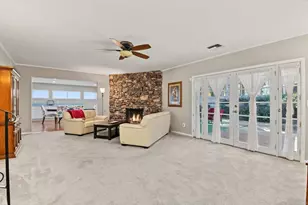 318 Roseview Pl, Chula Vista, CA 91910 - Photo 6