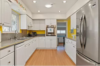 318 Rose View Place, Chula Vista, CA 91910 - Photo 12