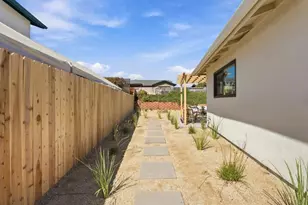 3850 Trieste Dr, Carlsbad, CA 92010 - Photo 30