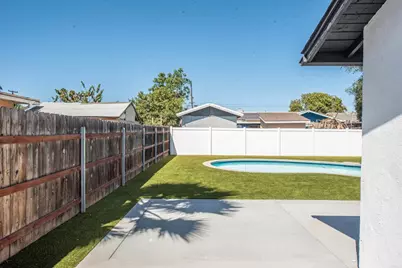 1404 Jefferson Avenue, Escondido, CA 92027 - Photo 14