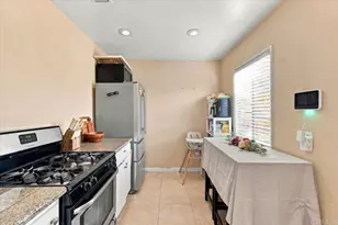 9442 Van Ruiten St, Bellflower, CA 90706 - Photo 14