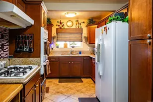 7121 Skyline Dr, San Diego, CA 92114 - Photo 6