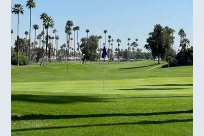 137 S Torremolinos, Rancho Mirage, CA 92270 - Photo 2