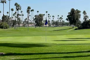 137 S Torremolinos, Rancho Mirage, CA 92270 - Photo 2