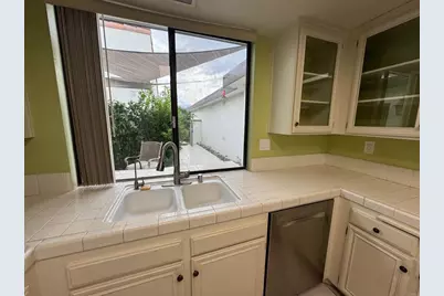 137 S Torremolinos, Rancho Mirage, CA 92270 - Photo 20