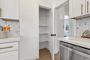 4156 Franklin Ave, San Diego, CA 92113 - Photo 12