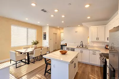 812 Makani St #2, Chula Vista, CA 91911 - Photo 2
