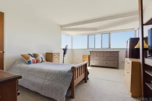 1005 Alexandria Dr, San Diego, CA 92107 - Photo 34