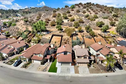 11734 Avenida Marcella, El Cajon, CA 92019 - Photo 2