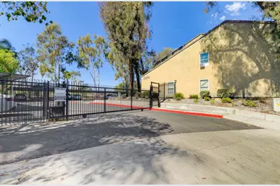 1350 N Escondido Blvd #44, Escondido, CA 92026 - Photo 32