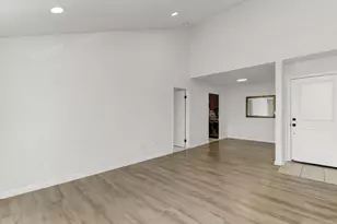 1350 N Escondido Blvd, Escondido, CA 92026 - Photo 12