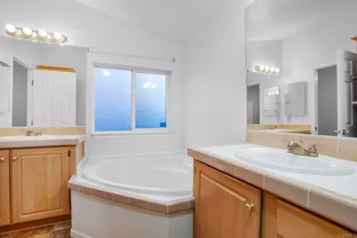 2300 E Valley Parkway #Spc 101, Escondido, CA 92027 - Photo 20
