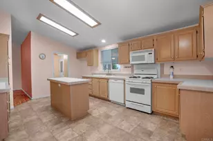 2300 E Valley Parkway #Spc 101, Escondido, CA 92027 - Photo 6