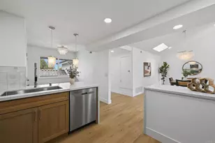 94 Kingston Ct W, Coronado, CA 92118 - Photo 12