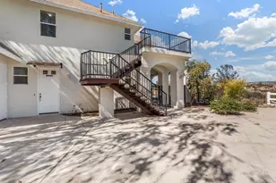 1094 Hillcrest View Ln, Fallbrook, CA 92028 - Photo 60