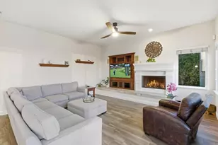 2167 Collomia, Alpine, CA 91901 - Photo 16
