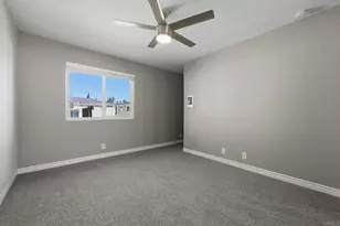 9210 Kenwood Dr, Spring Valley, CA 91977 - Photo 18