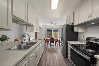 305 E Oxford Street, Chula Vista, CA 91911 - Photo 10