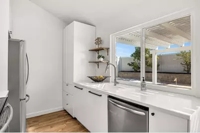 7463 Barker Way, San Diego, CA 92119 - Photo 8