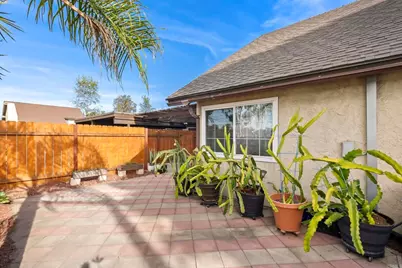 10665 Escobar Drive, San Diego, CA 92124 - Photo 28