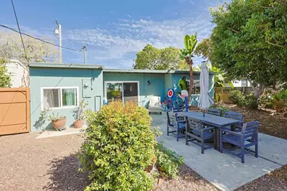 2274 Ediinburg, Cardiff by the Sea, CA 92007 - Photo 32