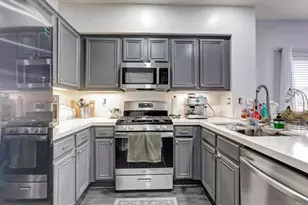 2656 Night Jasmine Dr, Simi Valley, CA 93065 - Photo 10