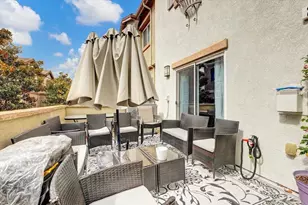2656 Night Jasmine Dr, Simi Valley, CA 93065 - Photo 4