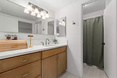 1095 Shadowridge Drive #129, Vista, CA 92081 - Photo 14