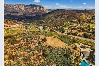 15370 Lazy Creek Rd, El Cajon, CA 92021 - Photo 24