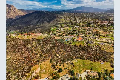 15370 Lazy Creek Rd, El Cajon, CA 92021 - Photo 18