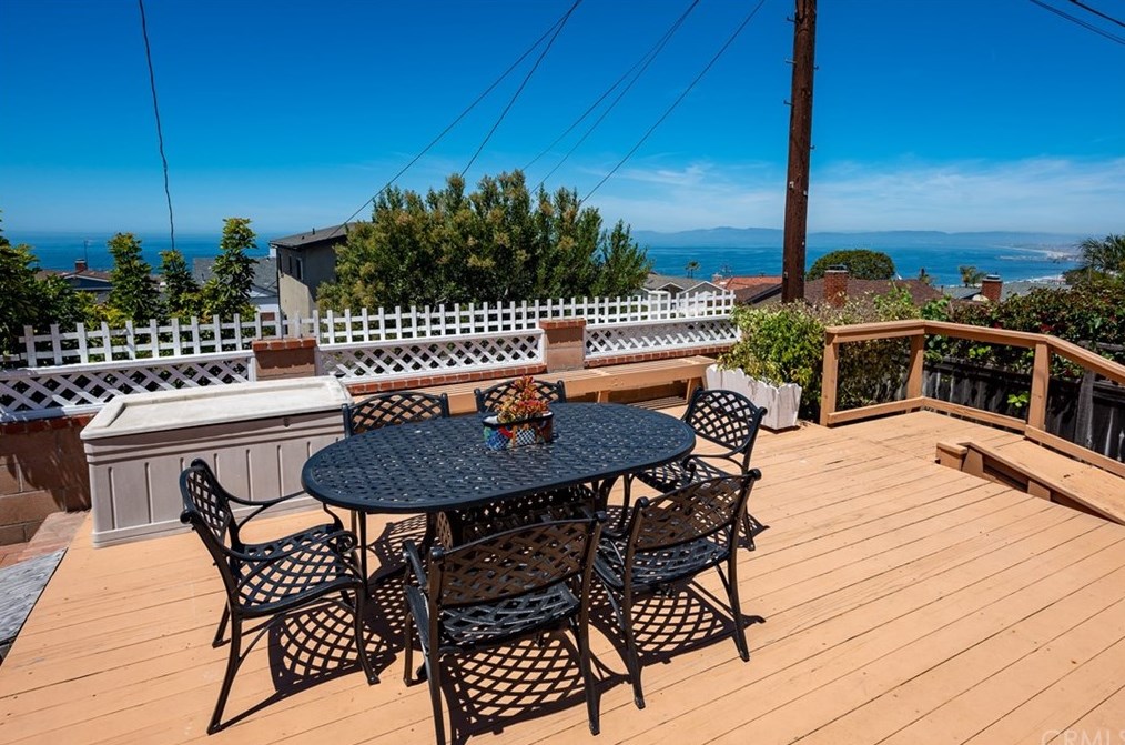 429 Via La Soledad, Redondo Beach, CA 90277