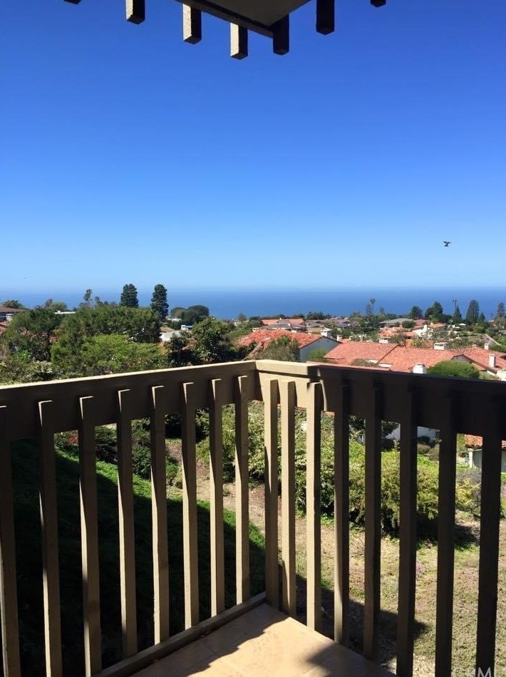6542 Ocean Crest Dr #d207, Palos Verdes Estates, CA 90275