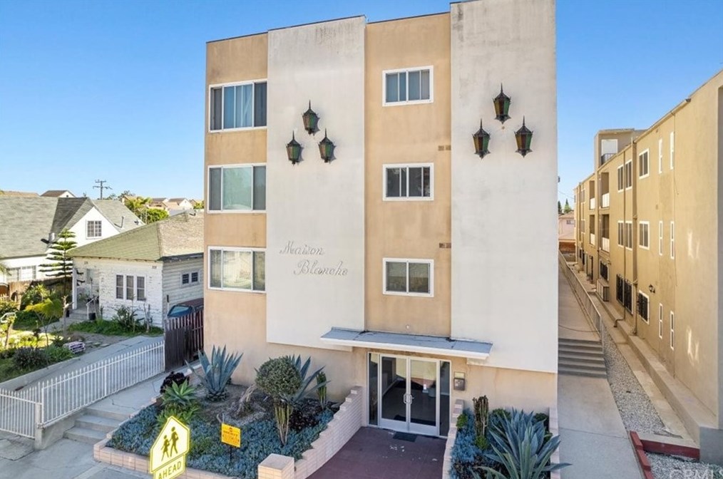324 E Spruce Ave #11, Inglewood, CA 90301