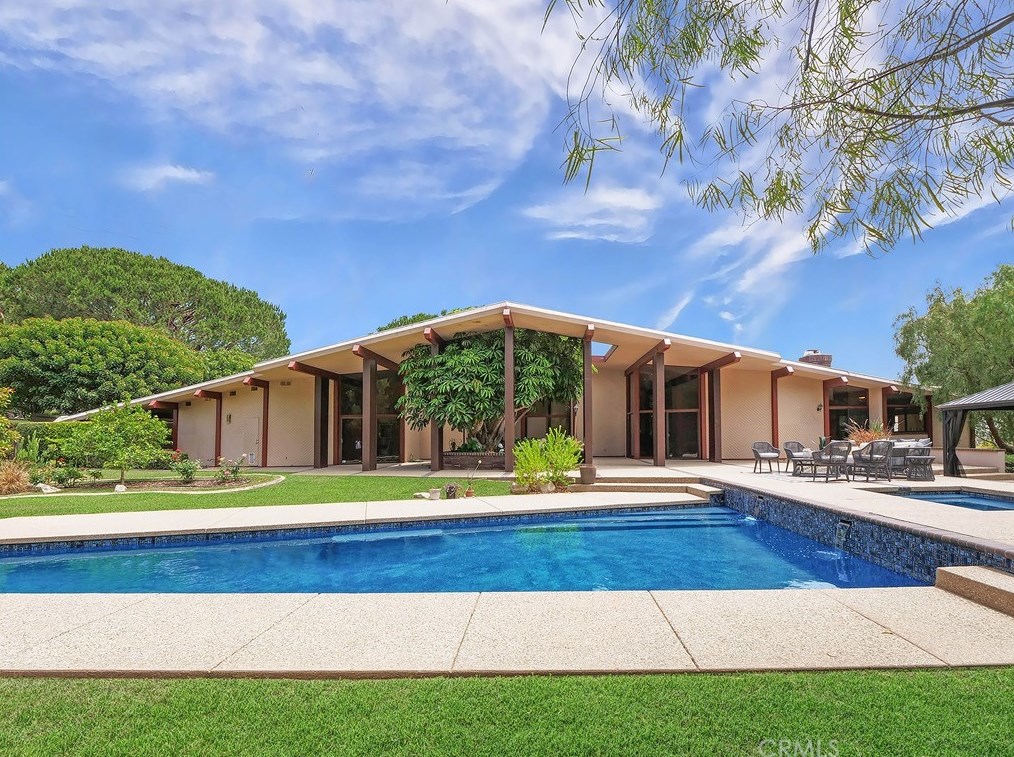 939 Paseo La Cresta, Palos Verdes Estates, CA 90274