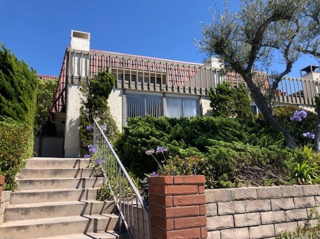 21 Cresta Verde Dr, Palos Verdes Estates, CA 90274