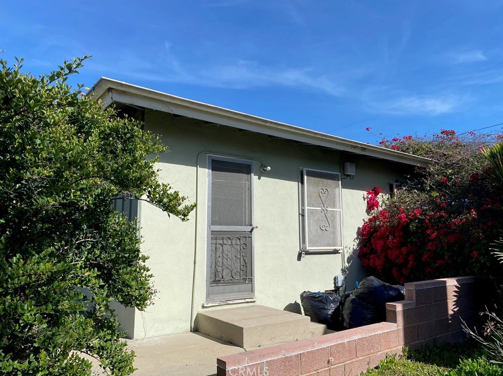 11536 S Van Ness Ave, Hawthorne, CA 90250