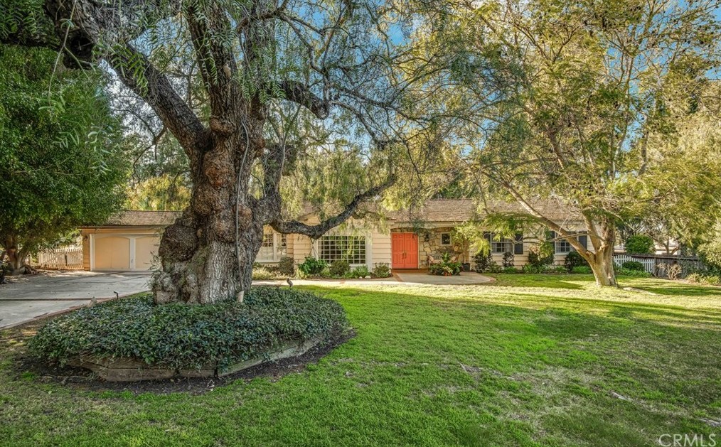 25 Empty Saddle Ln, Palos Verdes Estates, CA 90274