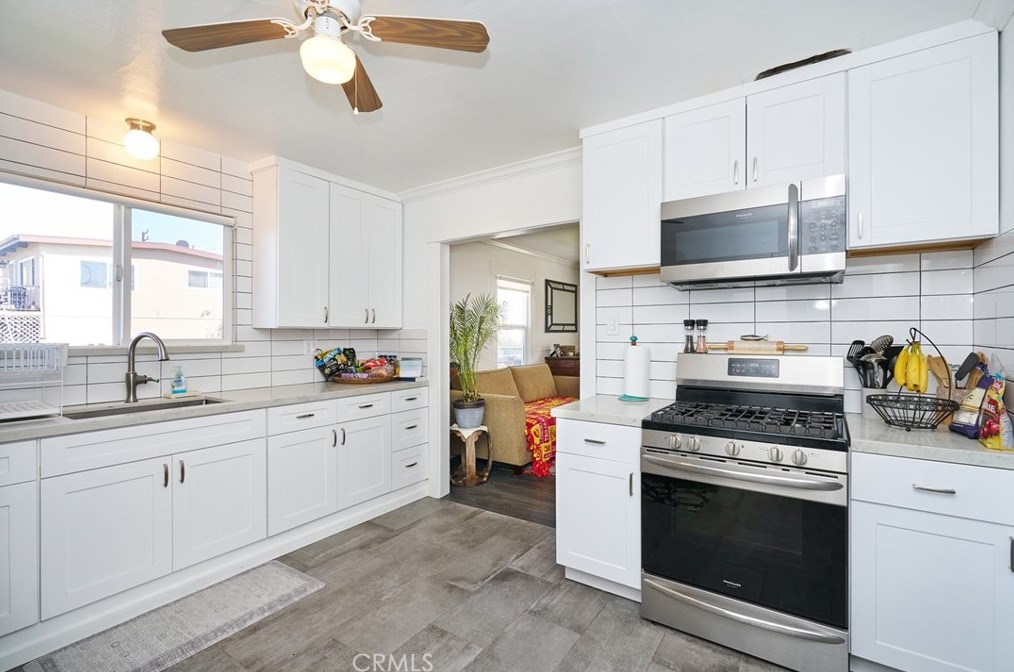 2321 Forrester Dr, Lomita, CA 90717