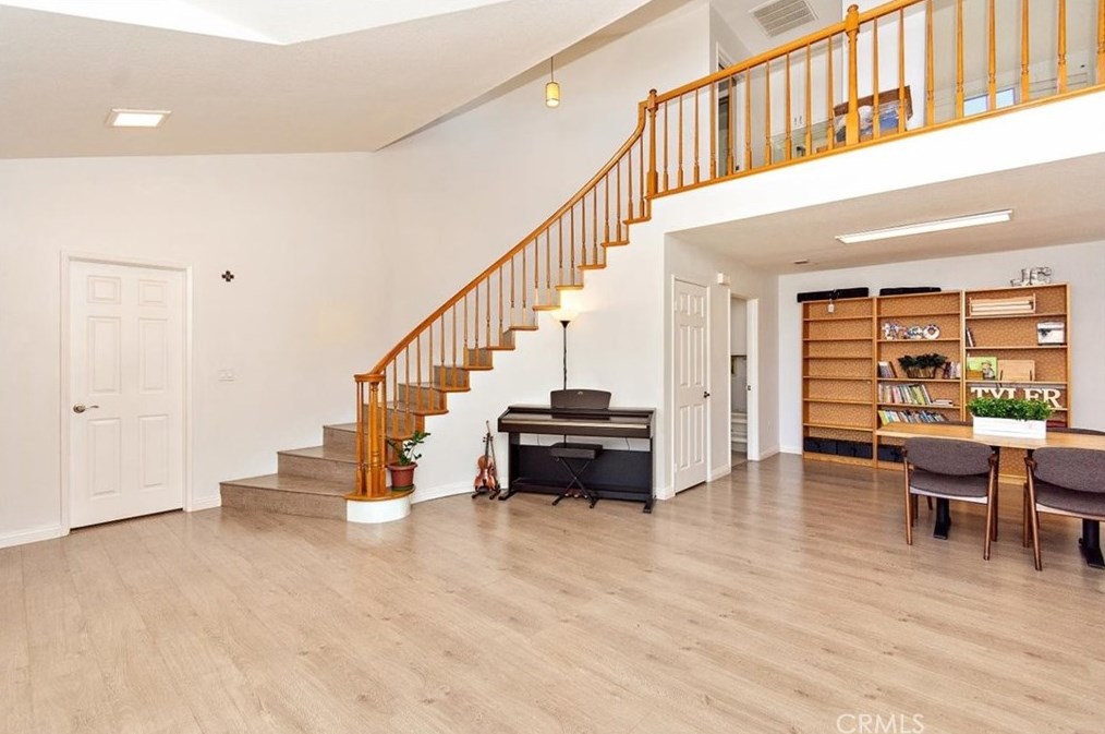 12152 Napoli Dr, Artesia, CA 90703-2773