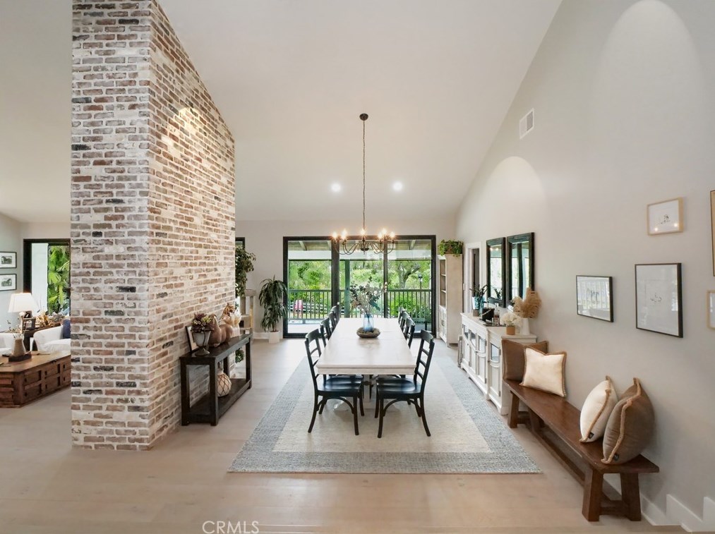 10 Saddleback Rd, Palos Verdes Estates, CA 90274
