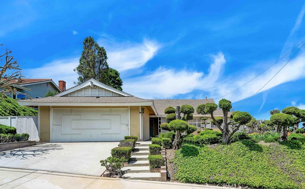 29033 Maplepark Dr, Palos Verdes Estates, CA 90275