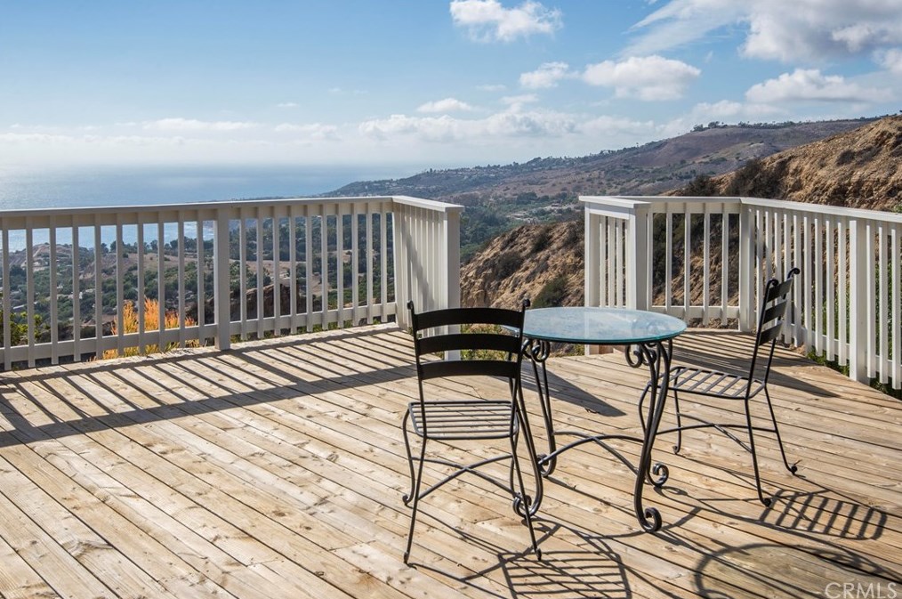 6 Running Brand Rd, Palos Verdes Estates, CA 90274