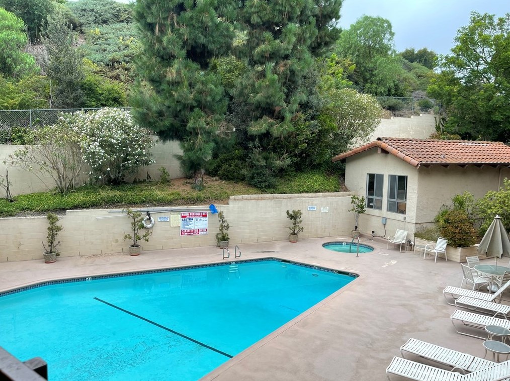 5718 Ravenspur Dr #207, Palos Verdes Estates, CA 90275