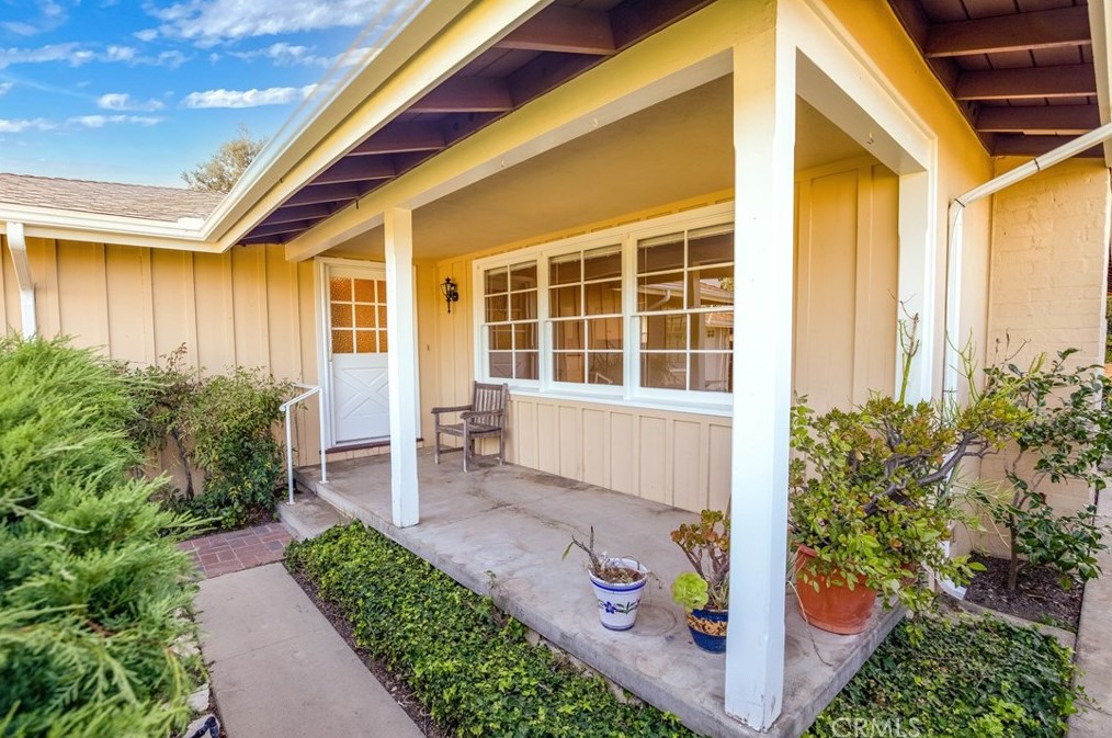 26717 Grayslake Rd, Rancho Palos Verdes, CA 90275