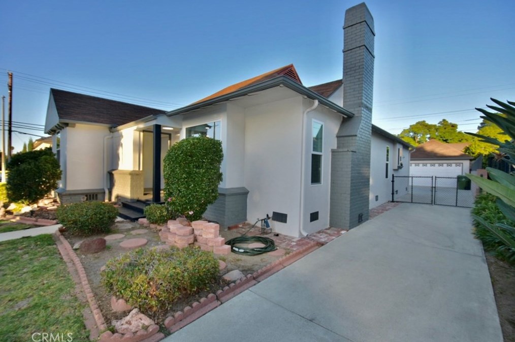 3766 Somerset Dr, Los Angeles, CA 90016-5845