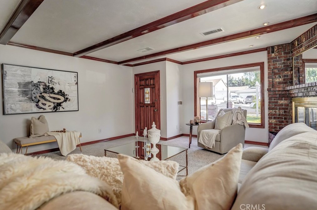 21135 Hobart Blvd, Torrance, CA 90501-2925