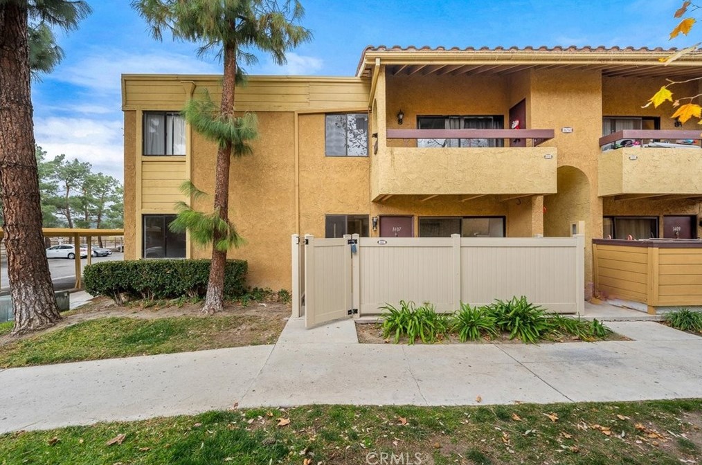 18760 Mandan St #1407, Santa Clarita, CA 91351