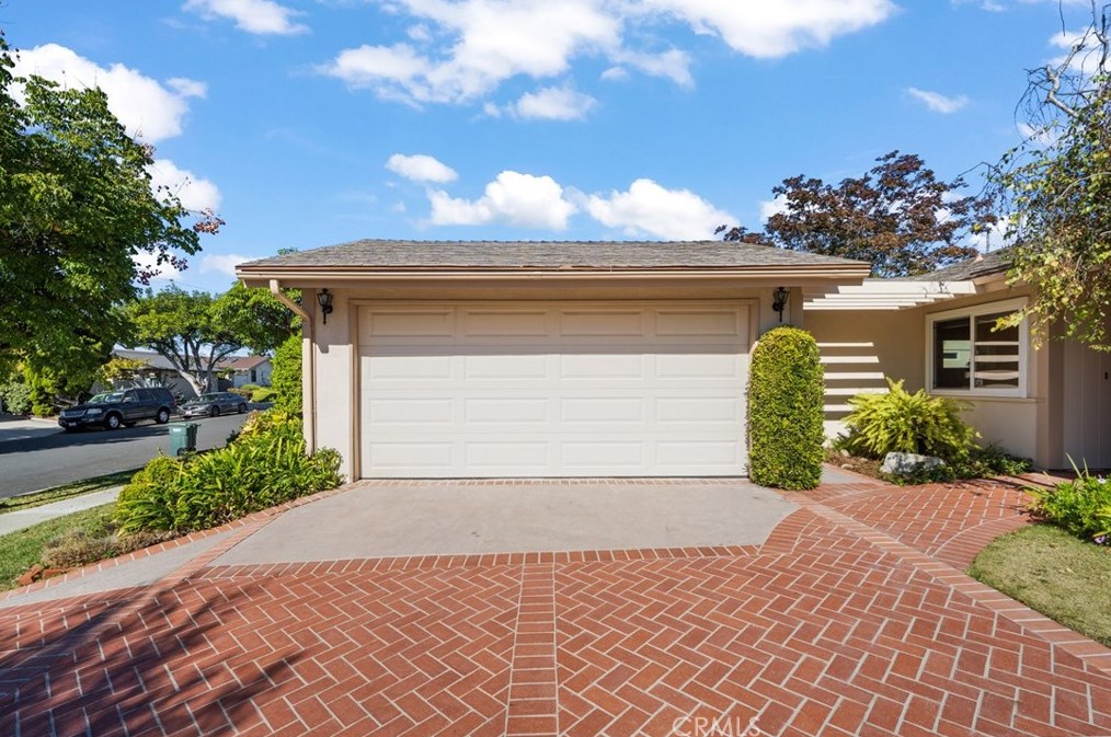 28236 Golden Meadow Dr, Palos Verdes Estates, CA 90275